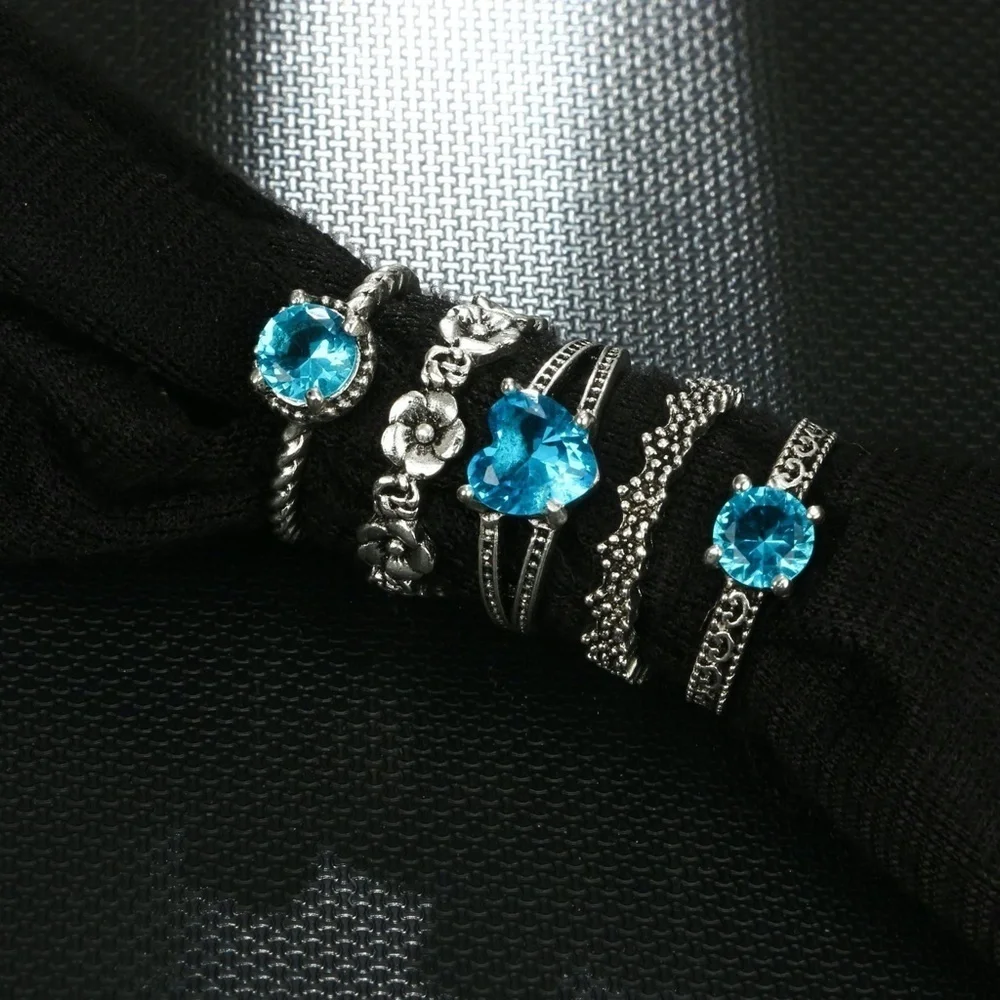 *MATTIE* 5-Pc Silver x Blue Gem Fashion Ring Set